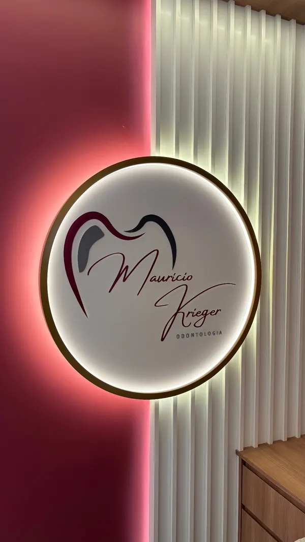 Placa redonda Maurício Krieger Odontologia